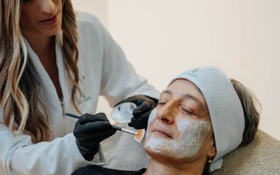 Peeling químico para manchas en pieles morenas: todo lo que debes saber